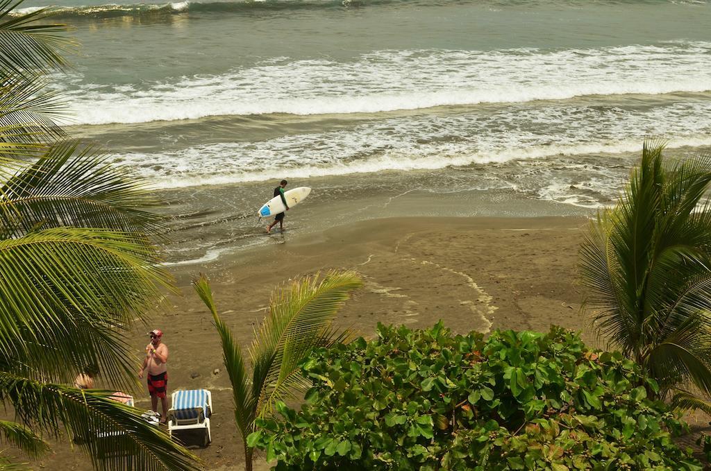 Hotel South Beach - Beachfront Jacó Buitenkant foto