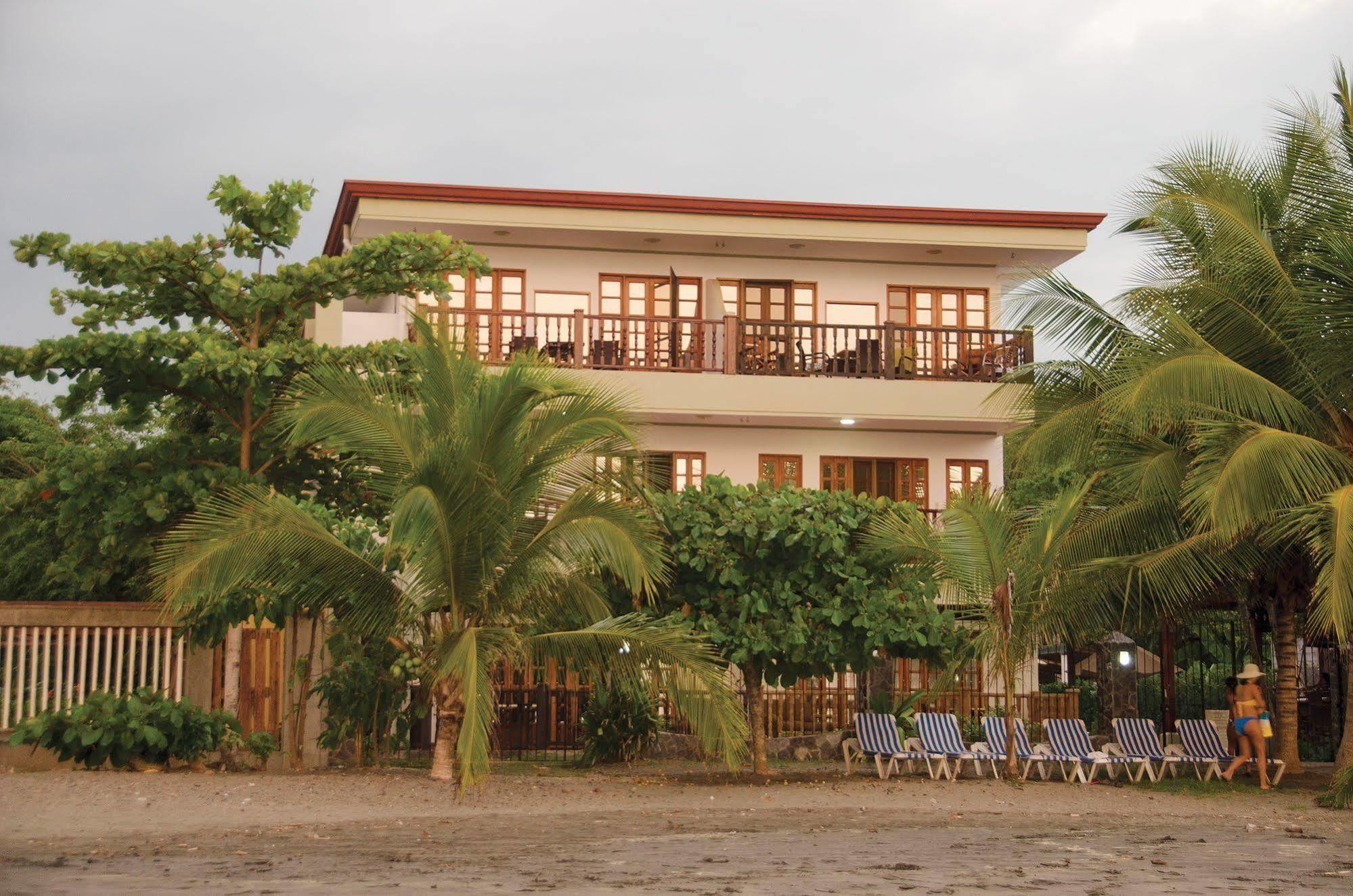 Hotel South Beach - Beachfront Jacó Buitenkant foto