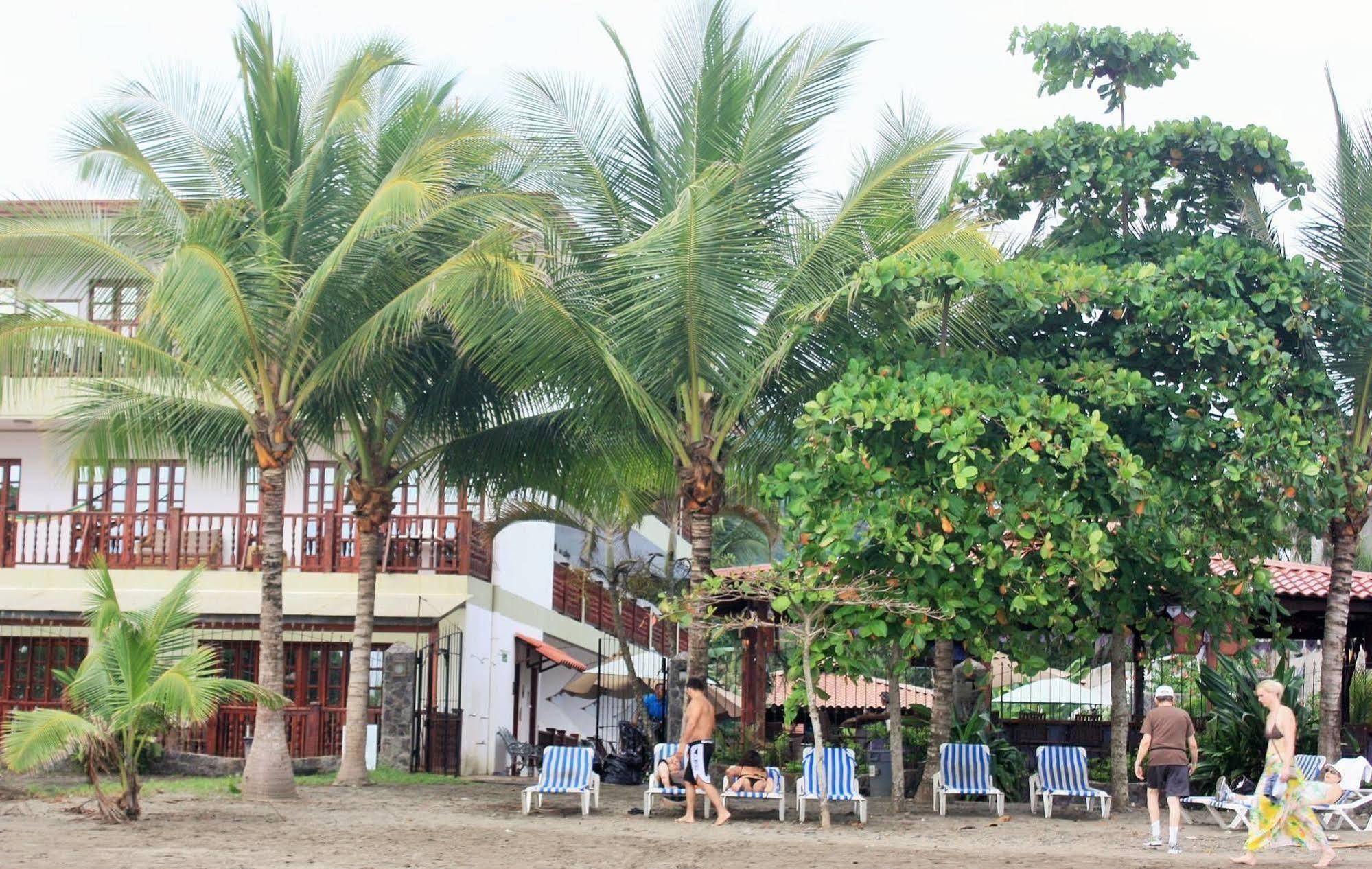 Hotel South Beach - Beachfront Jacó Buitenkant foto